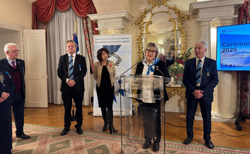 Laure Bonnet, présidente, pendant son allocution